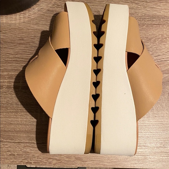 SOREL - Picture 8 of 10